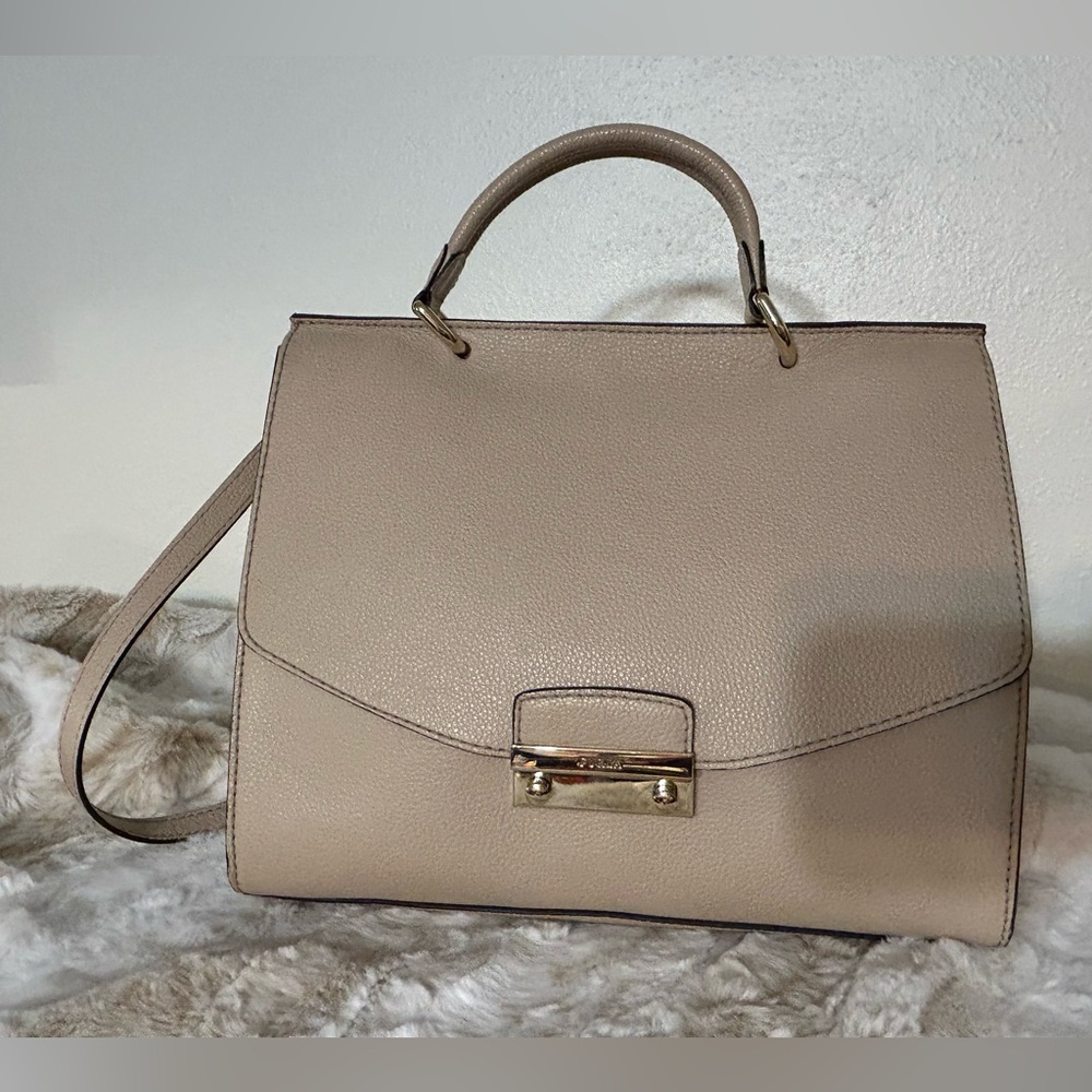 EUC Furla Julia 2 Way Beige Pebble Leather Handbag